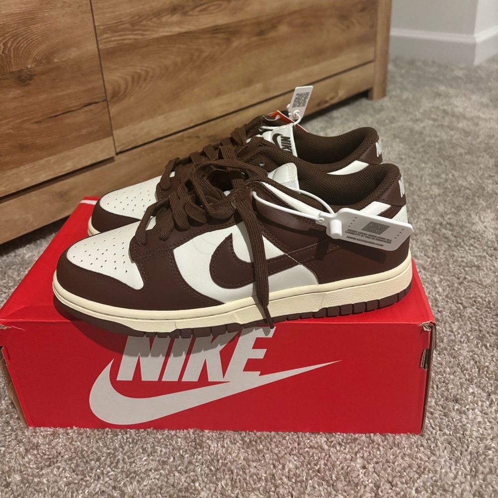NWT AND BOX Women’s Nike Dunk Low - Picture 11 of 14
